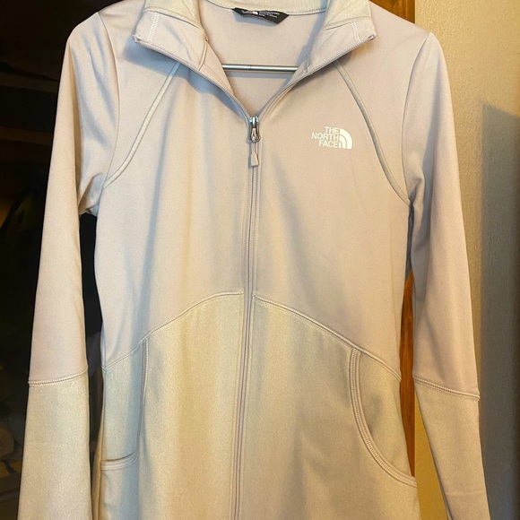 North Face light weight jacket. - Picture 1 of 4